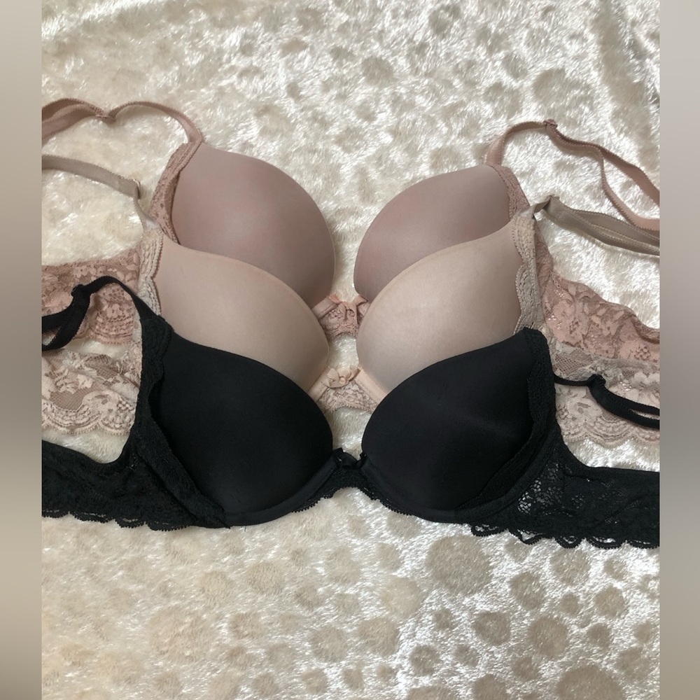 Lot of 3 VICTORIAS SECRET Dream Angels Push-up Bras Size 34A